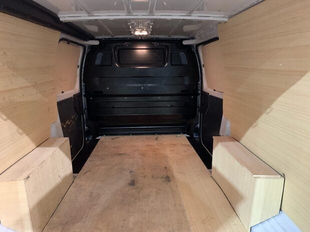 Vauxhall Vivaro VAUXHALL VIVARO L2 H1 F2900 DYNAMIC S/S 10