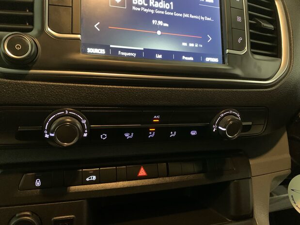 Vauxhall Vivaro VAUXHALL VIVARO L2 H1 F2900 DYNAMIC S/S 22