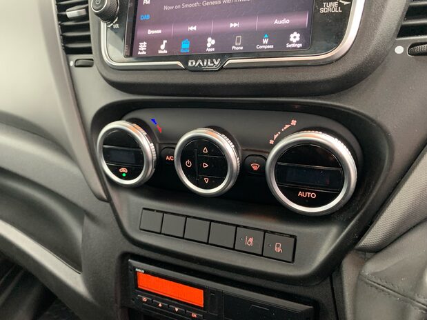 Iveco Daily Daily 72C18H 3.0 Transporter 4750 WB 27