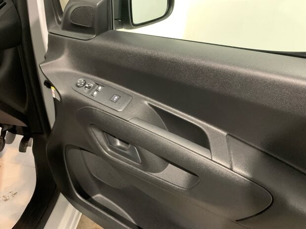 Citroen Berlingo CITROEN BERLINGO XL DRIVER BLUEHDI S/S 100ps 27