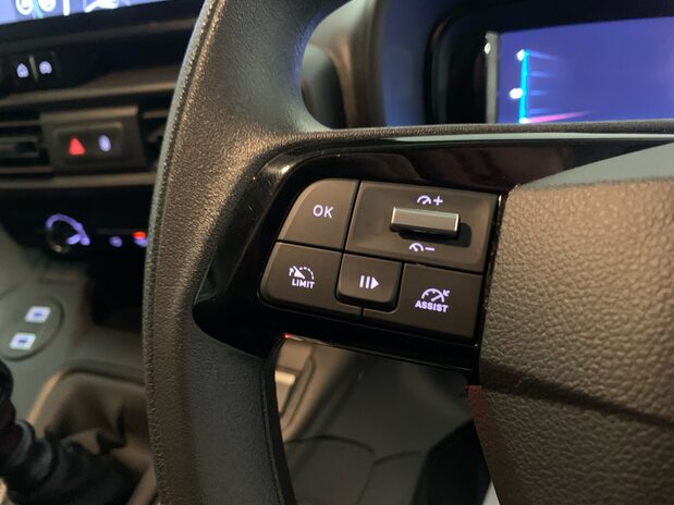 Citroen Berlingo CITROEN BERLINGO XL DRIVER BLUEHDI S/S 100ps 23