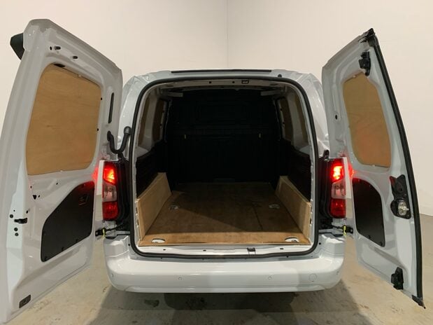 Citroen Berlingo CITROEN BERLINGO XL DRIVER BLUEHDI S/S 100ps 14