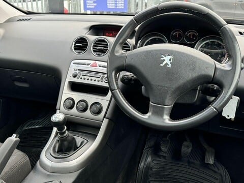 Peugeot 308 1.6 HDi FAP Sport 5dr 17