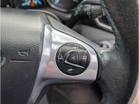 Ford Kuga 2.0 TDCi Titanium 2WD Euro 6 (s/s) 5dr 15