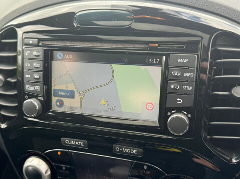 Nissan Juke 1.6 Tekna XTRON Euro 6 5dr 28