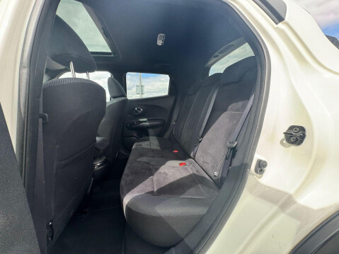 Nissan Juke 1.2 DIG-T Acenta Premium Euro 6 (s/s) 5dr 34