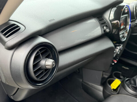 Mini Hatch 1.5 Cooper Euro 6 (s/s) 5dr 24