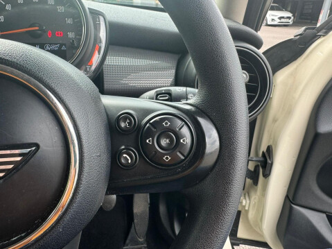 Mini Hatch 1.5 Cooper Euro 6 (s/s) 5dr 38