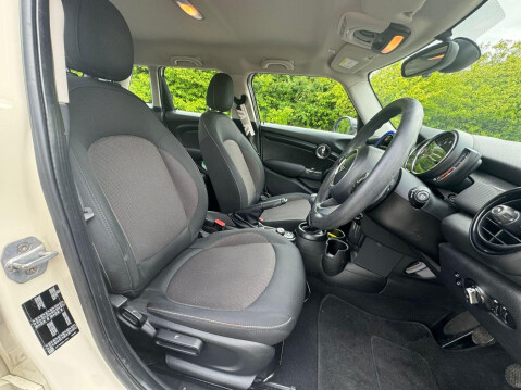 Mini Hatch 1.5 Cooper Euro 6 (s/s) 5dr 44