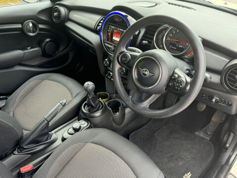 Mini Hatch 1.5 Cooper Euro 6 (s/s) 5dr 49