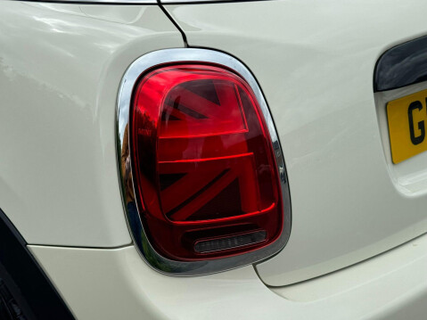 Mini Hatch 1.5 Cooper Euro 6 (s/s) 5dr 51