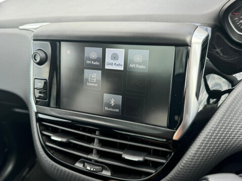 Peugeot 208 1.2 PureTech Allure Premium Euro 6 5dr 11
