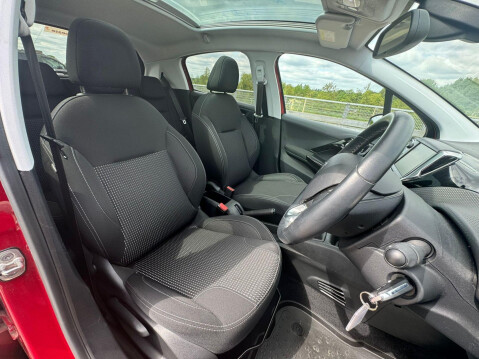 Peugeot 208 1.2 PureTech Allure Premium Euro 6 5dr 30