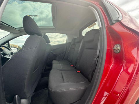 Peugeot 208 1.2 PureTech Allure Premium Euro 6 5dr 40