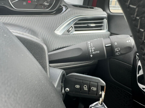 Peugeot 208 1.2 PureTech Allure Premium Euro 6 5dr 47