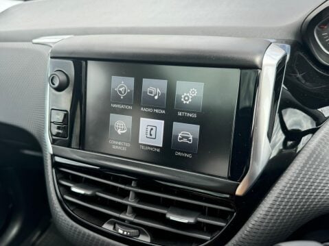 Peugeot 208 1.2 PureTech Allure Premium Euro 6 5dr 9