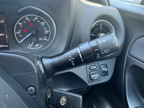 Toyota Yaris 1.5 VVT-i Y20 Euro 6 5dr 13