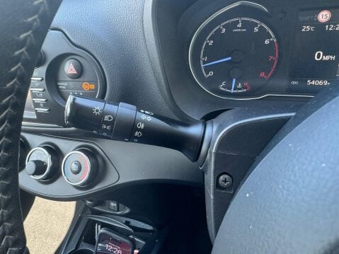 Toyota Yaris 1.5 VVT-i Y20 Euro 6 5dr 14