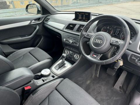 Audi Q3 2.0 TDI S line S Tronic quattro Euro 5 (s/s) 5dr 34