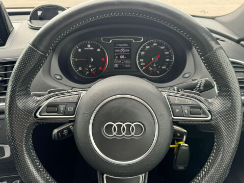 Audi Q3 2.0 TDI S line S Tronic quattro Euro 5 (s/s) 5dr 54
