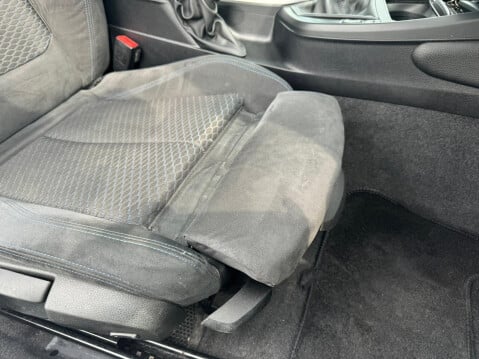 BMW 2 Series 1.5 218i M Sport Euro 6 (s/s) 2dr 31