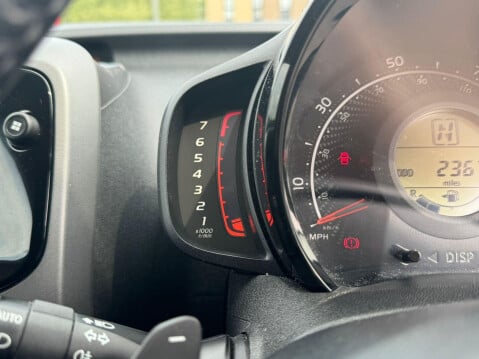 Toyota Aygo 1.0 VVT-i x-trend Funroof x-shift Euro 6 5dr 9