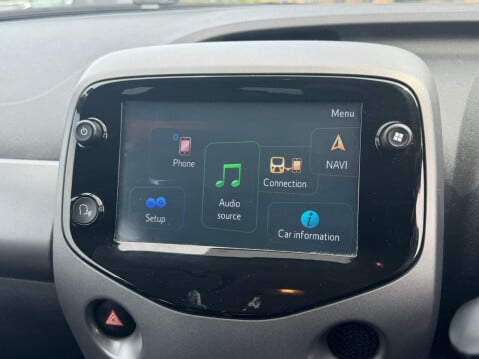 Toyota Aygo 1.0 VVT-i x-trend Funroof x-shift Euro 6 5dr 49