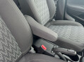 Vauxhall Mokka 1.6 Exclusiv 2WD Euro 5 (s/s) 5dr 18