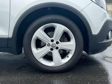 Vauxhall Mokka 1.6 Exclusiv 2WD Euro 5 (s/s) 5dr 38