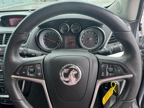 Vauxhall Mokka 1.6 Exclusiv 2WD Euro 5 (s/s) 5dr 46