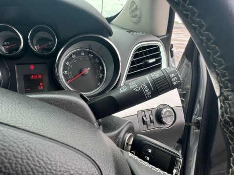 Vauxhall Mokka 1.6 Exclusiv 2WD Euro 5 (s/s) 5dr 58