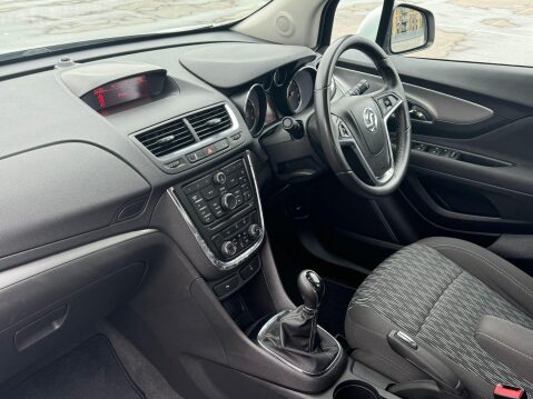 Vauxhall Mokka 1.6 Exclusiv 2WD Euro 5 (s/s) 5dr 16