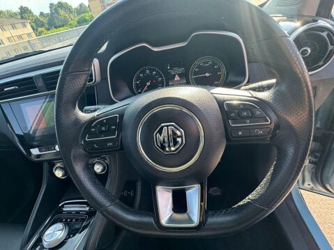 MG ZS 44.5kWh Exclusive Auto 5dr 28