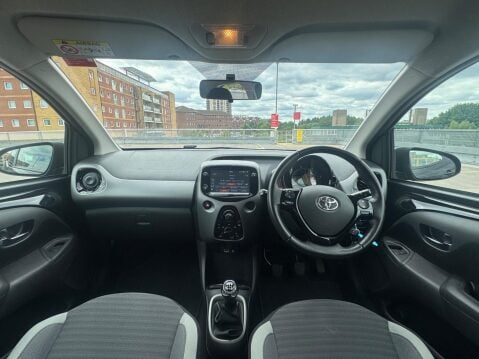 Toyota Aygo 1.0 VVT-i x-play Euro 6 5dr 45