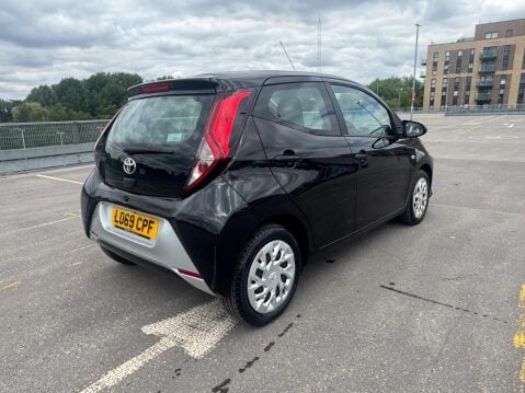 Toyota Aygo 1.0 VVT-i x-play Euro 6 5dr 7