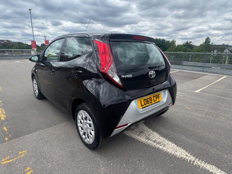 Toyota Aygo 1.0 VVT-i x-play Euro 6 5dr 4