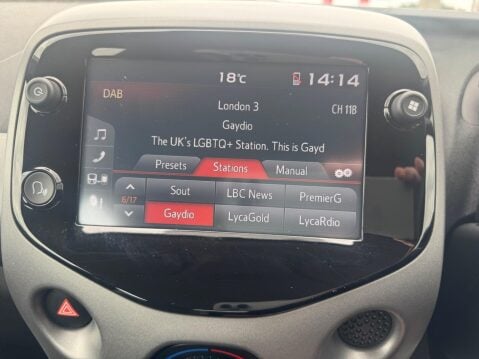 Toyota Aygo 1.0 VVT-i x-play Euro 6 5dr 28