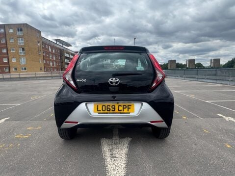 Toyota Aygo 1.0 VVT-i x-play Euro 6 5dr 5
