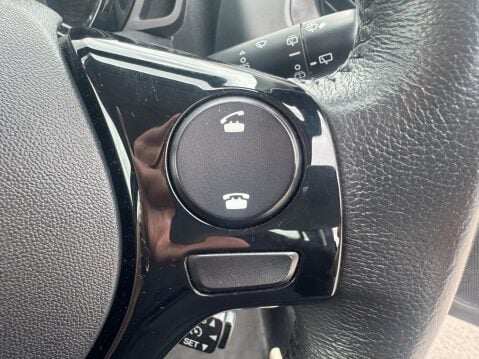 Toyota Aygo 1.0 VVT-i x-play Euro 6 5dr 35