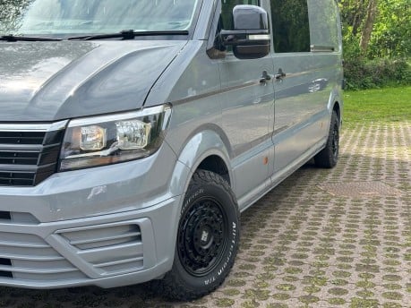 Volkswagen Crafter CR35 TDI L H/R P/V TRENDLINE 32