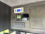 Volkswagen Crafter CR35 TDI L H/R P/V TRENDLINE 74