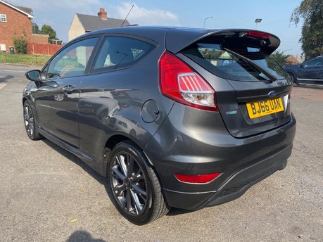 Ford Fiesta ST-LINE 5