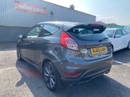 Ford Fiesta ST-LINE 8