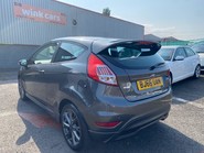 Ford Fiesta ST-LINE 10