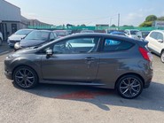 Ford Fiesta ST-LINE 13