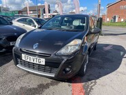 Renault Clio 1.1 Clio Dynamique TomTom 16V 3dr 11