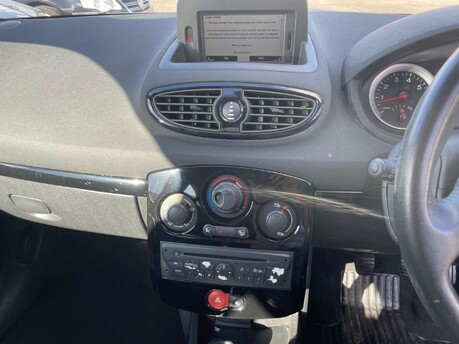 Renault Clio 1.1 Clio Dynamique TomTom 16V 3dr 17