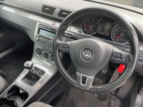 Volkswagen Passat 2.0 Passat R-Line TDI 110 4dr 11