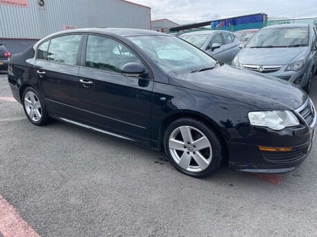 Volkswagen Passat 2.0 Passat R-Line TDI 110 4dr 33