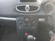 Renault Clio 1.6 Clio Expression VVT Auto 5dr 9